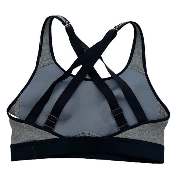 Nike grey and black sports bra size xs womens - Picture 2 of 4